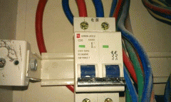 高壓電機漏電保護裝置是造成西安西瑪電機頻繁燒毀的原因。